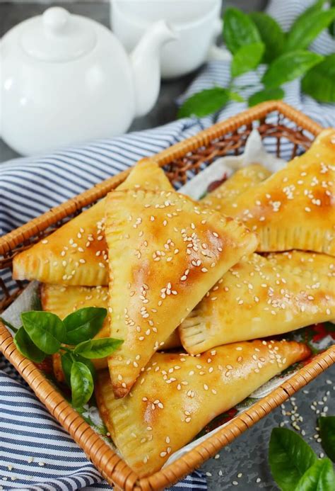 Beef and Cheese Empanada Recipe - Cook.me Recipes