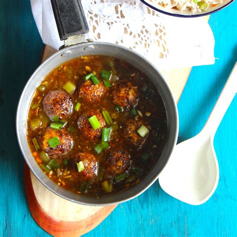 Veg Manchurian Gravy (Video Recipe) - Fun FOOD Frolic