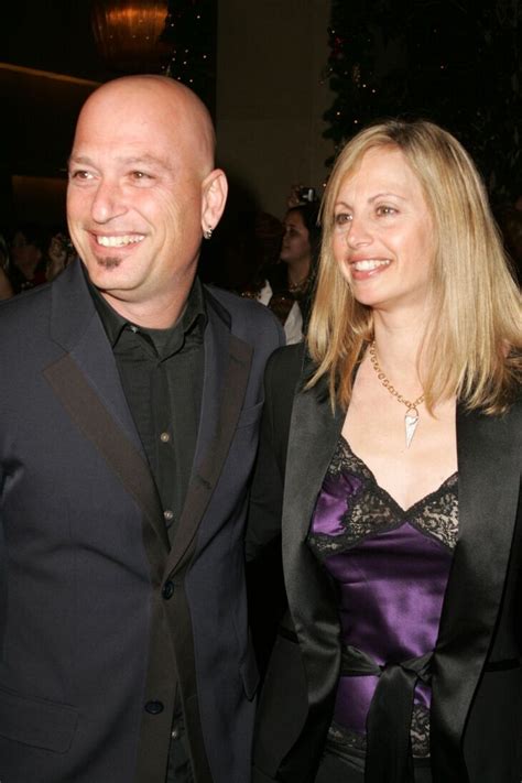 Picture Of Howie Mandel's Wife / Howie Mandel Wife Stock Photos and Pictures | Getty Images ...