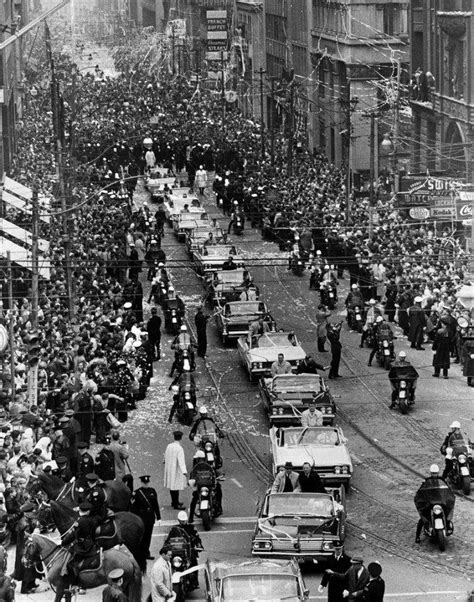 Toronto Maple Leafs Stanley Cup Parade, 1967 | Toronto maple, Maple leafs, Toronto city