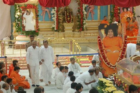 Sathya Sai Baba Maha Samadhi Photos - Photo 21 of 59