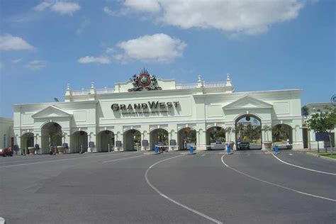 SOUTH AFRICA FUN: Grand West Casino & Hotel