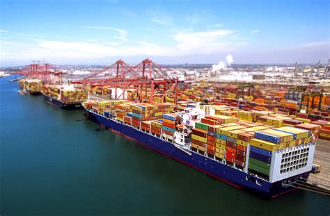 The 3 Busiest Container Ports in the World | Great Lakes Kwik Space