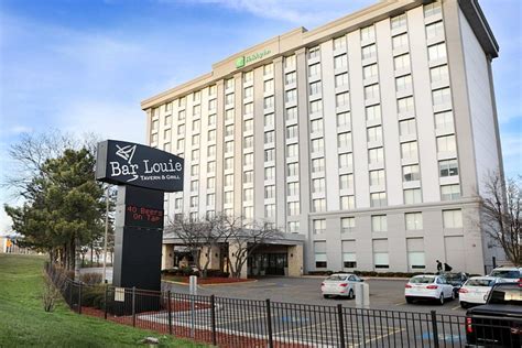 HOLIDAY INN CHICAGO O'HARE AREA, AN IHG HOTEL $114 ($̶1̶8̶4̶) - Prices ...