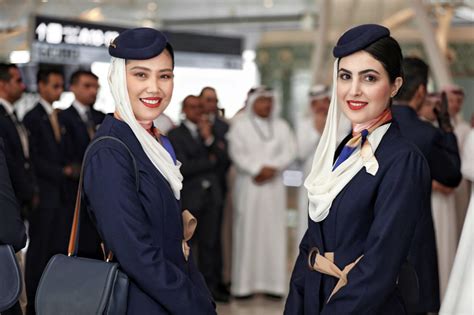 VIDEO: Saudia Unveils New Cabin Crew Uniform - Aviation Business Middle East