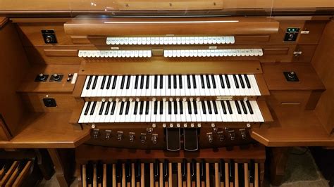 GRAFTON PIANO & ORGAN - EVENTS: ALLEN ORGANS USED FOR PAPAL VISIT IN 1979