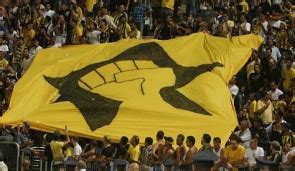 The Turbulent World of Middle East Soccer: Beitar Jerusalem fans beat ...