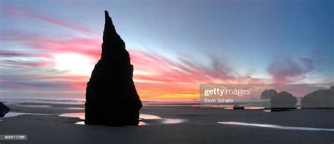 Winter Sunset Bandon Oregon High-Res Stock Photo - Getty Images