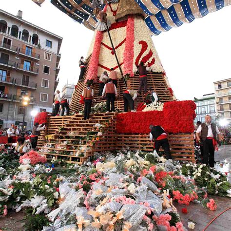 How To Celebrate Las Fallas in Valencia