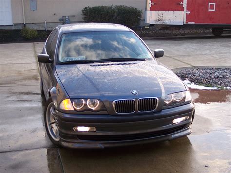 Stock 2001 BMW 330i 1/4 mile Drag Racing timeslip specs 0-60 ...