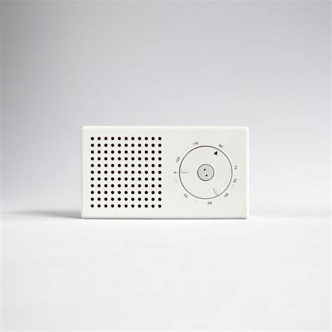 Dieter Rams: Braun T 3 Pocket Radio | Sgustok Design