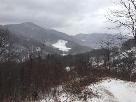 Sunday snow is good news for some Maggie Valley businesses | WLOS