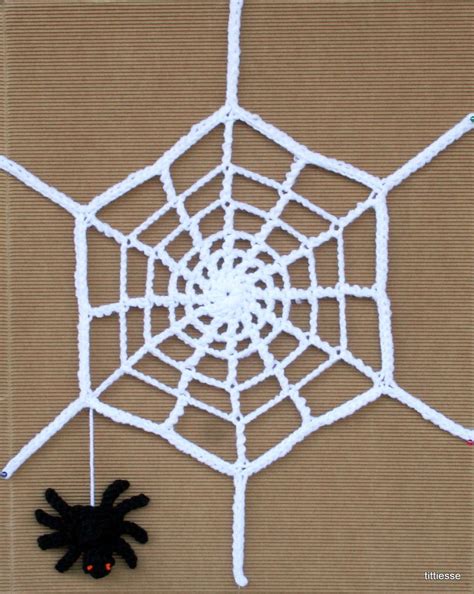 Spider web crochet | Halloween häkeln, Häkelideen, Häkeln