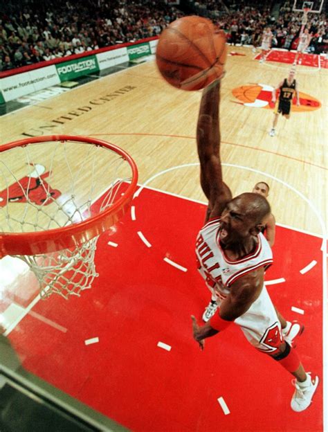 Michael Jordan Dunk Wallpaper - WallpaperSafari