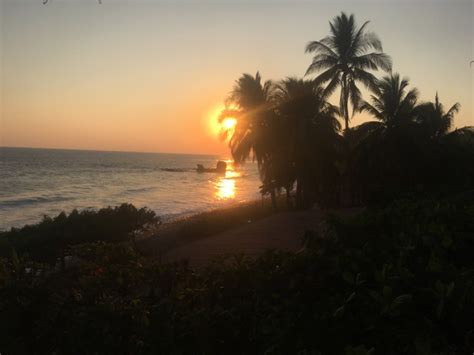 Playa El Tunco: Surfing Through El Salvador · Gypsy Sols