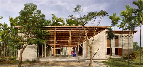 Cam Thanh Community House / 1+1>2 Architects | ArchDaily