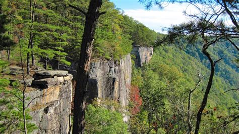 The Ultimate Guide to Rock Climbing West Virginia’s New River Gorge