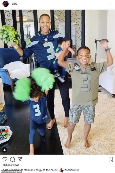 Russell Wilson Wife And Kids 2020 - Russell Wilson Wants to 'Go ...