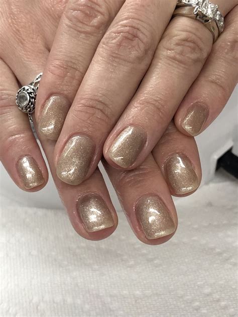 Champagne Gold Gel Nails | Gold gel nails, Gel nail designs, Nails