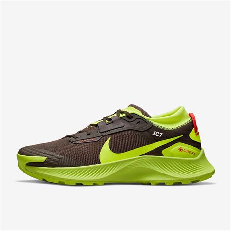 Nike Pegasus Trail 3 GTX - Dark Chocolate/Volt-Bright Crimson - Mens Shoes