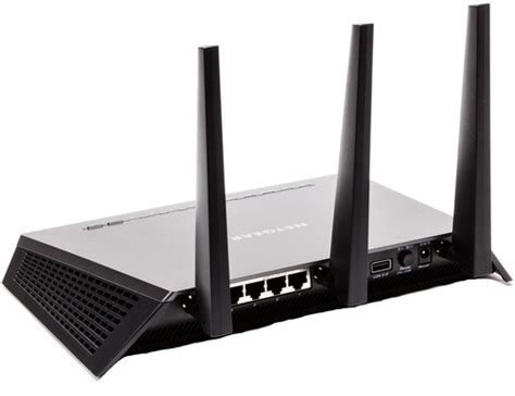 Netgear Nighthawk R7000 AC1900 Smart WiFi Router Review