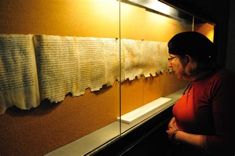 All 16 of the Museum of the Bible’s “Dead Sea Scrolls” Fragments Are Forgeries in 2020 | Dead ...