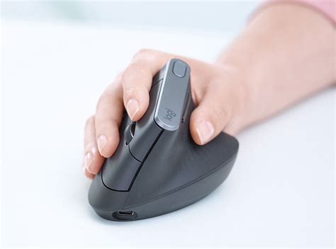 Logitech's MX Vertical Ergonomic Mouse is Perfectly Angled for Comfort