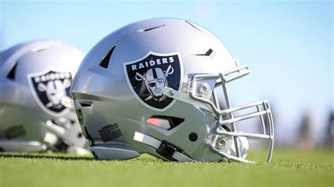 Raiders sign trio of players to the active roster