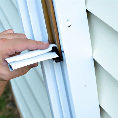 Repairing Aluminum Siding: Step-by-Step Guide and DIY Tips - Aluminum ...