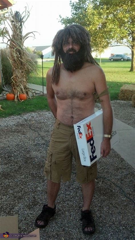 Castaway and Wilson Couple Costume | Unique DIY Costumes - Photo 4/4