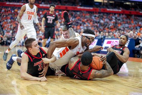 SU men's basketball wins against Louisville (photos)