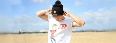 MY PHOTOGRAPHY: Marcus Butler Merch! - Katie Snooks