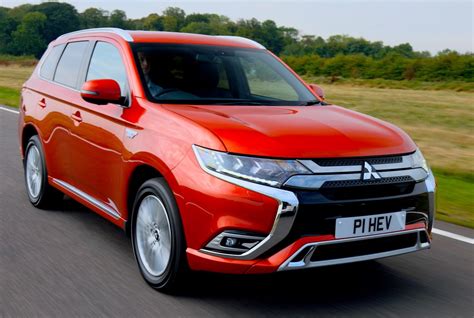 Mitsubishi Outlander PHEV review – Automotive Blog