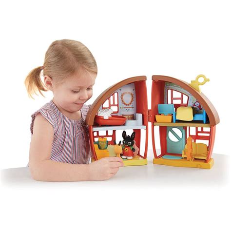 Bing Bunny Home Playset | Toys R Us Australia | Bunny house, Bing bunny, Bunny toys