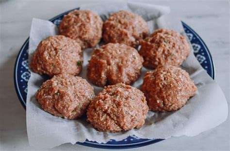 Lion’s Head Meatballs: Authentic Chinese Recipe | The Woks of Life