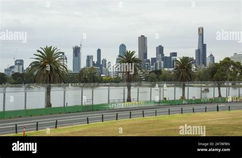 Melbourne racing Stock Videos & Footage - HD and 4K Video Clips - Alamy