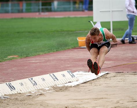 Achevée! hop step and jump event in athletics is also called as 210364-Hop step and jump event ...