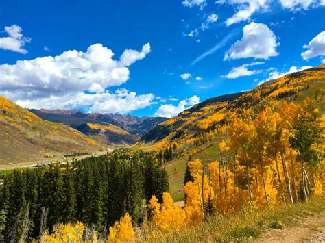 Best Fall Hikes in Vail To See Aspen Trees' Fall Colors - Two Roaming Souls