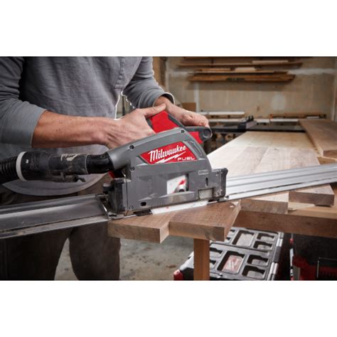 M18 FUEL™ 6-1/2" Plunge Track Saw Kit | Milwaukee Tool