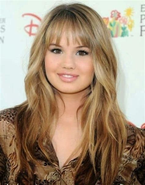 30 Most Flattering Bangs for Round Faces (2024 Trends)