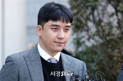 Seungri to possibly delay military enlistment | allkpop