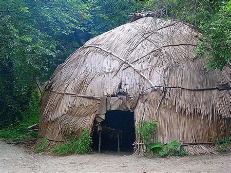 ManyHoops.com - Wampanoag homes