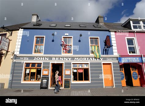 Irish rural pubs hi-res stock photography and images - Alamy