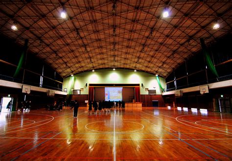 Japanese high school gym | 体育館 | Sue Ann Simon | Flickr