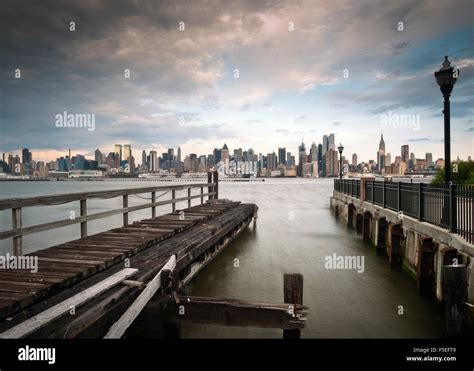 Weehawken hi-res stock photography and images - Alamy