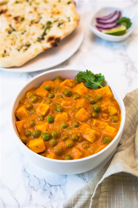 Matar Paneer Recipe - Spice Up The Curry