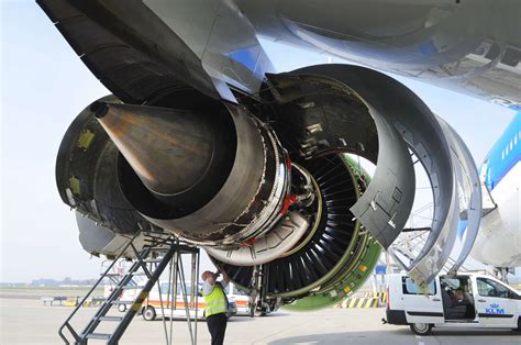 Jet Engines Are Hot (In At Least 4 Ways)! - KLM Blog