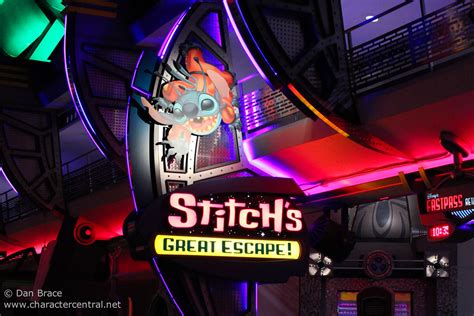 Stitch's Great Escape! at Disney Character Central