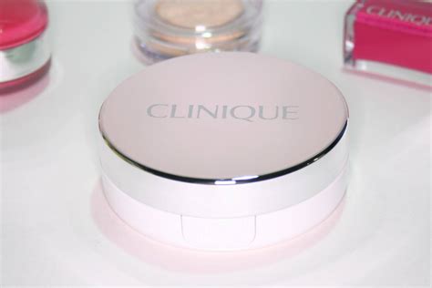 Clinique Super City Block BB Cushion Compact SPF50 - Beauty Geek