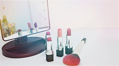 Lipstick Shades | A Beginner's Guide For Every Skintone